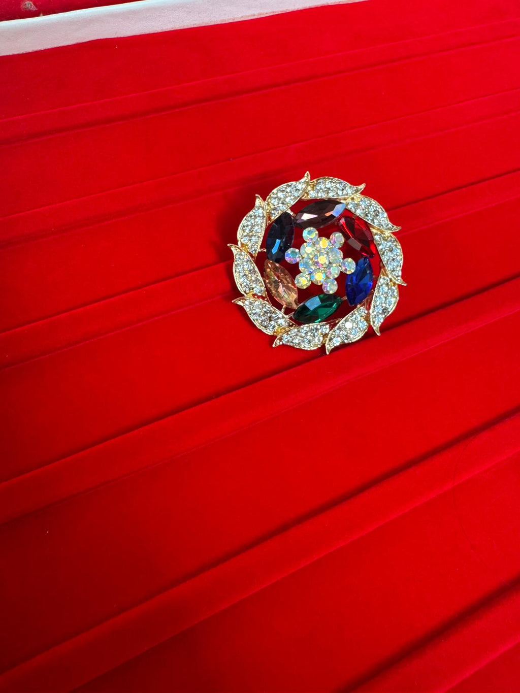 Rose Design, Precious stone Studded Brooche For Add On Luxury To Basic Wardrobe