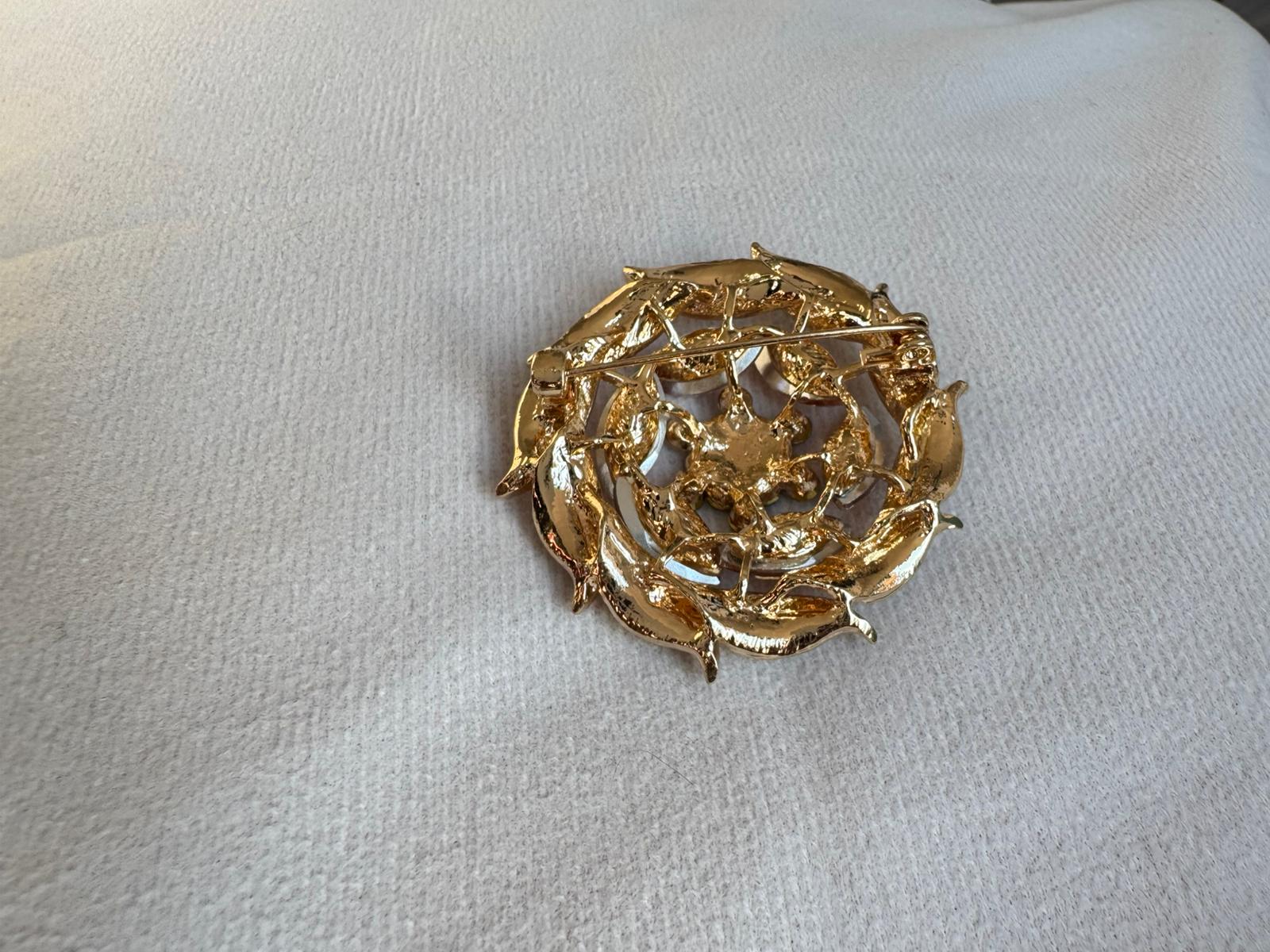 Rose Design, Precious stone Studded Brooche For Add On Luxury To Basic Wardrobe