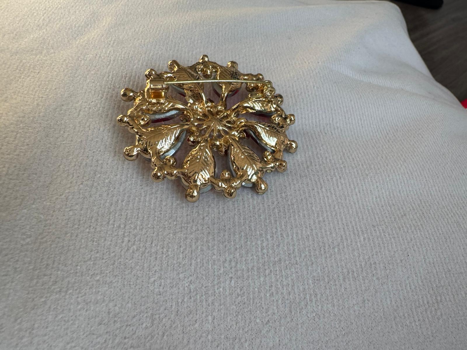 Rose Design, Precious stone Studded Brooche For Add On Luxury To Basic Wardrobe