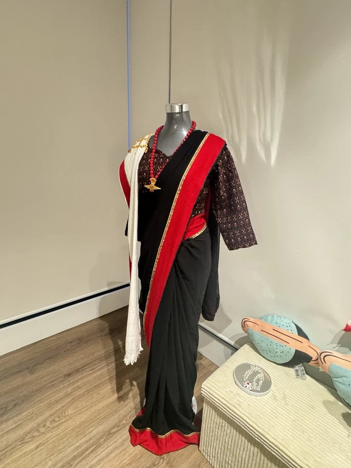 Hakupatasi Saree Set